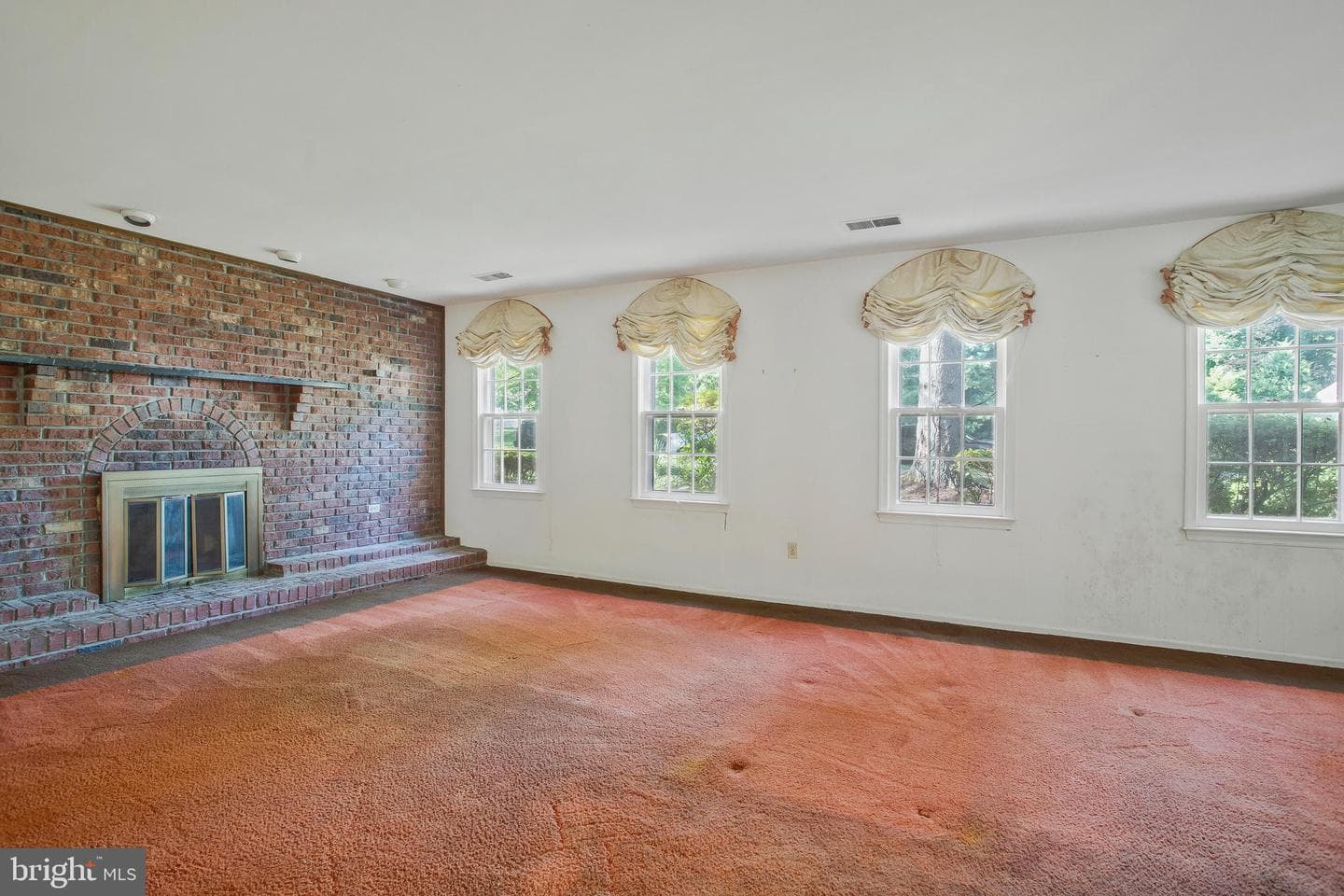 5022 Ten Mills Road photo 10