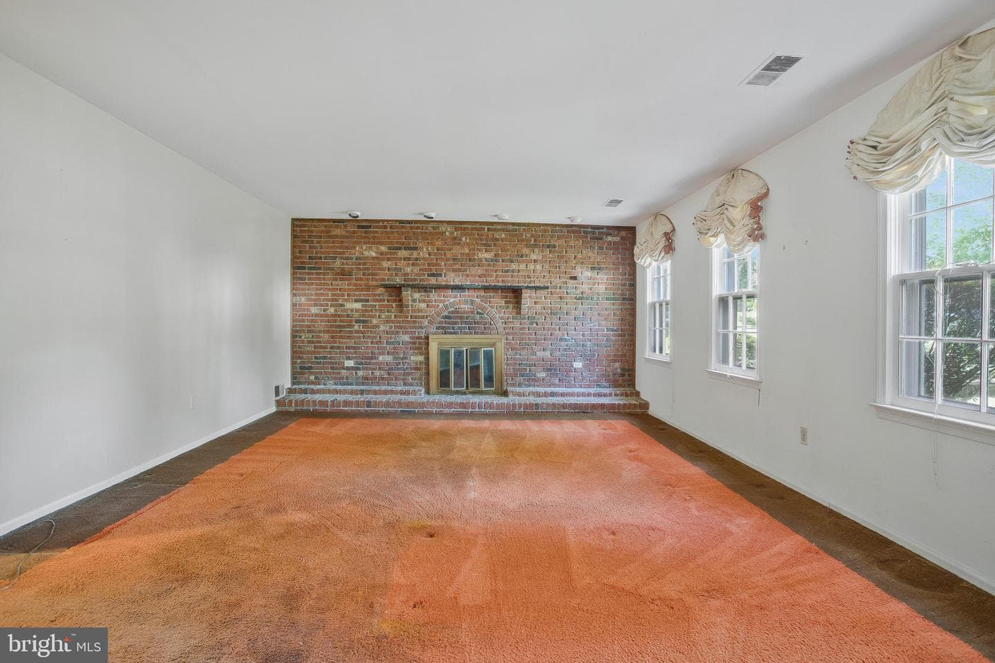 5022 Ten Mills Road photo 11