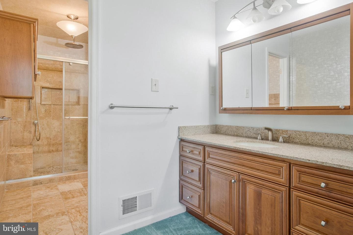 5022 Ten Mills Road photo 16