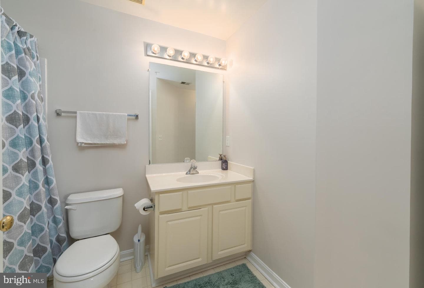 9050 Gracious End Court #302 photo 17