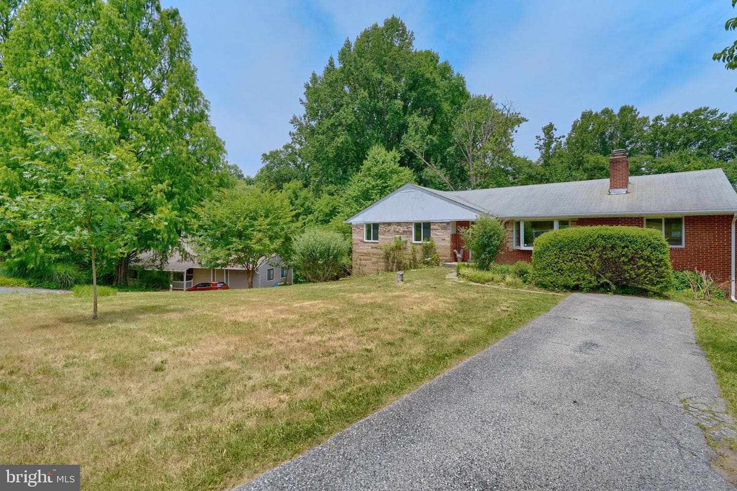 6529 Carlinda Avenue photo 2