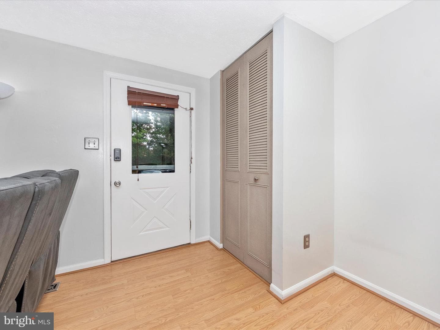 6028 Rock Glen Drive SE photo 3