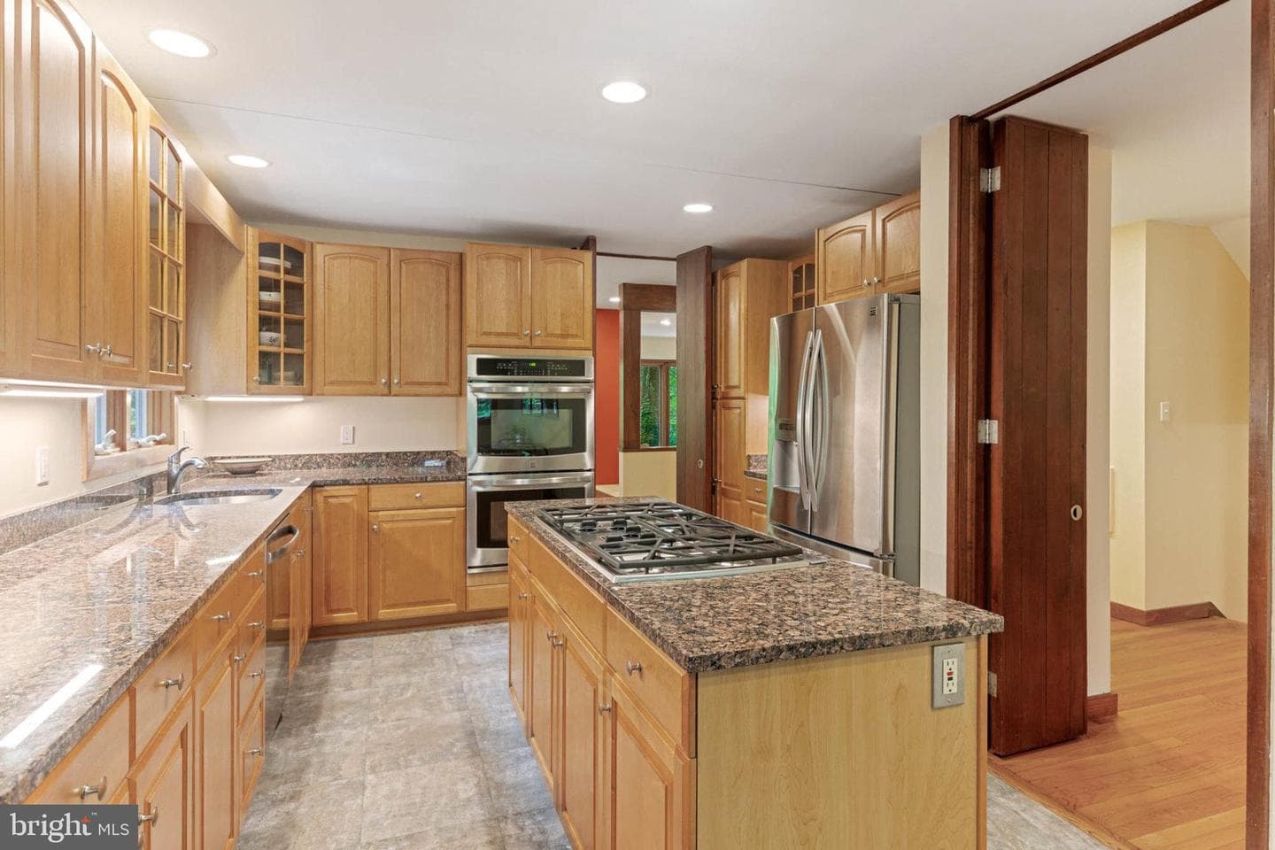 10386 Green Mountain Circle photo 2
