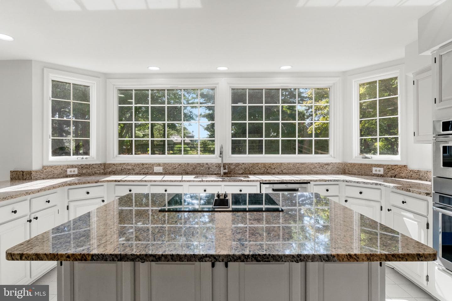 10224 New Forest Court photo 11