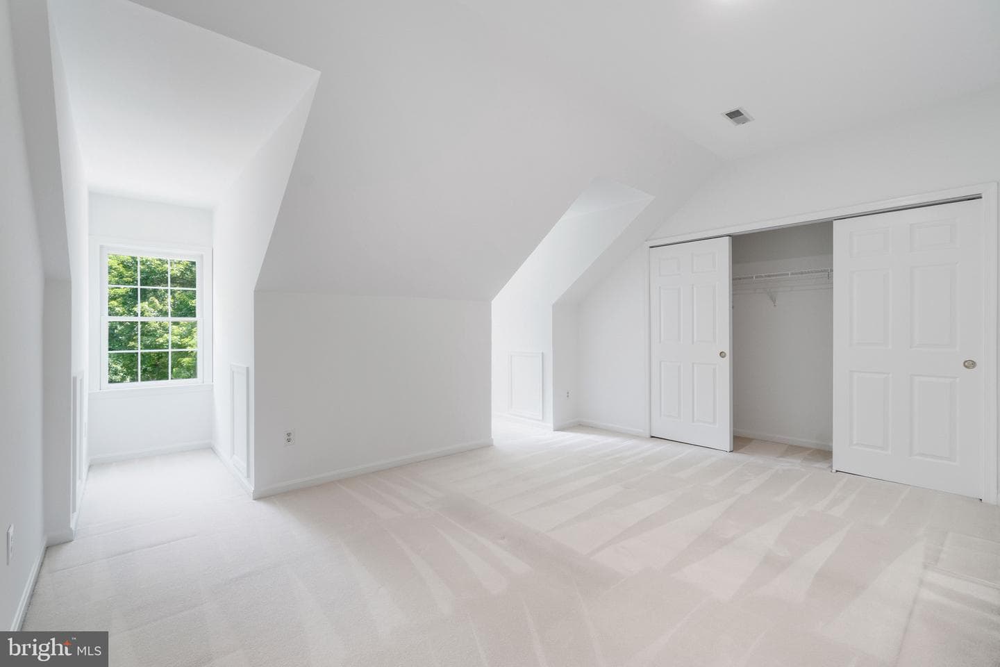 10224 New Forest Court photo 34