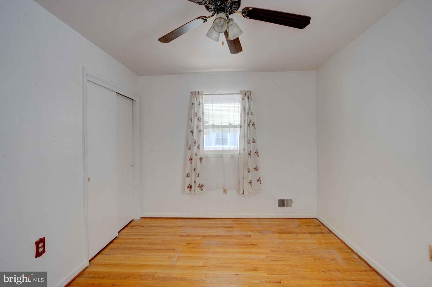 6021 Claire Drive photo 7