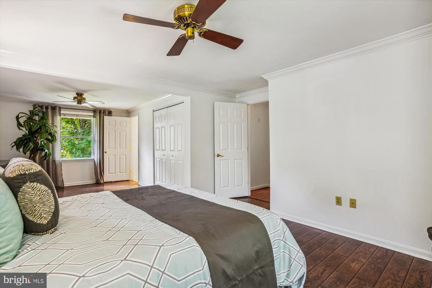6911 Garland Lane photo 21