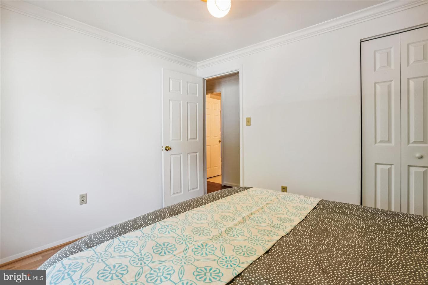 6911 Garland Lane photo 24