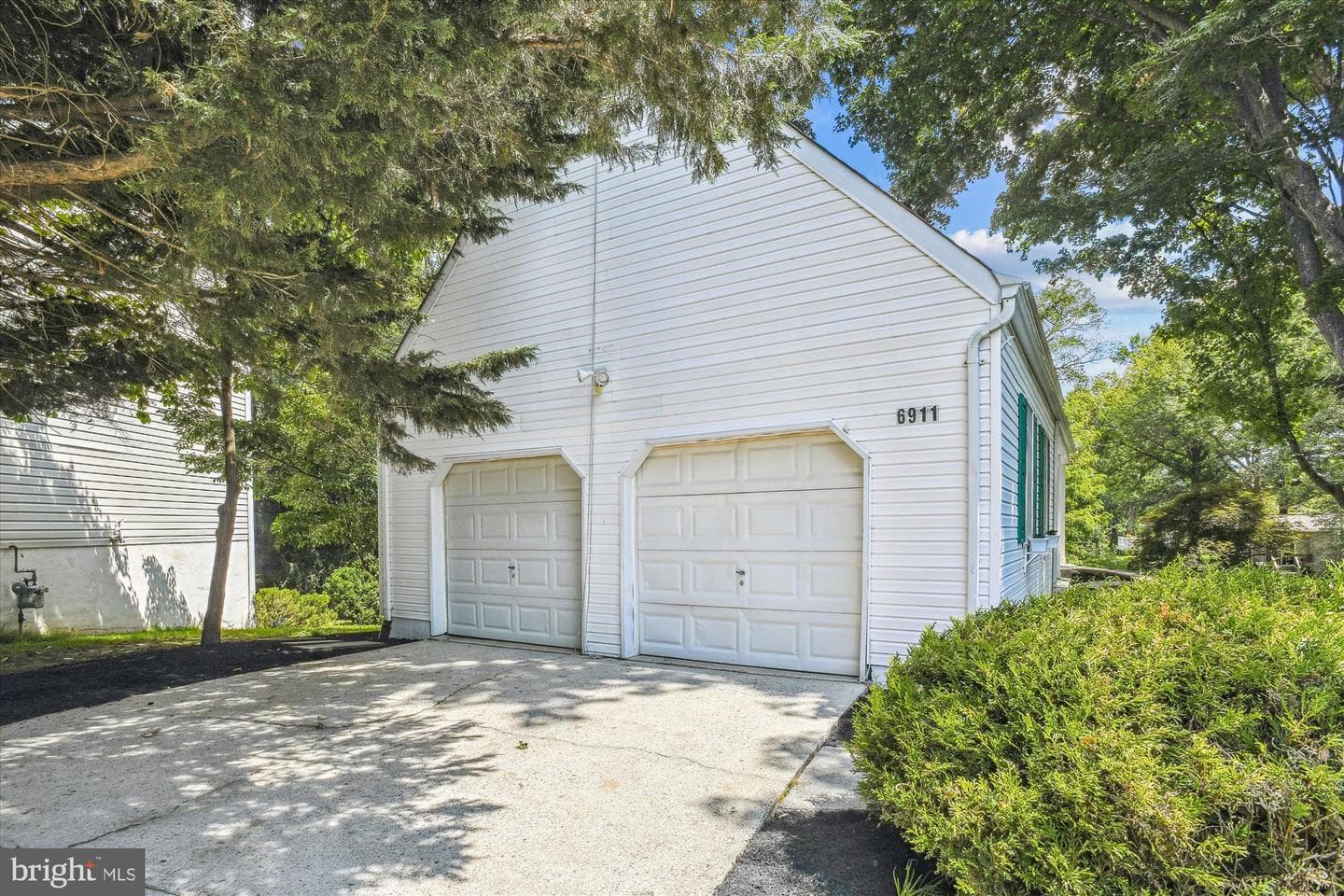 6911 Garland Lane photo 37