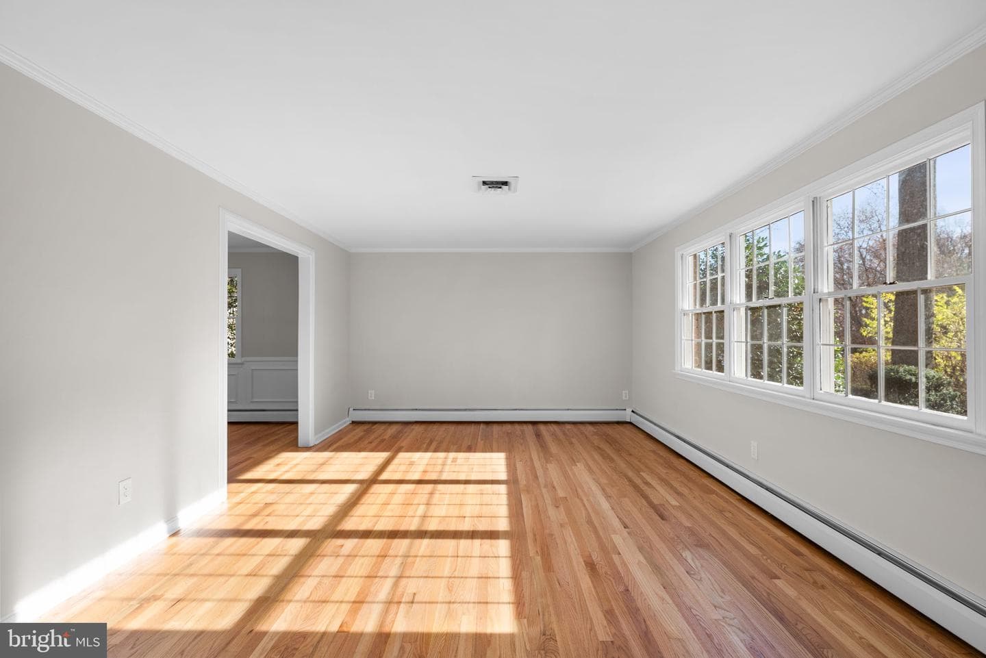 9824 Cypressmede Drive photo 5