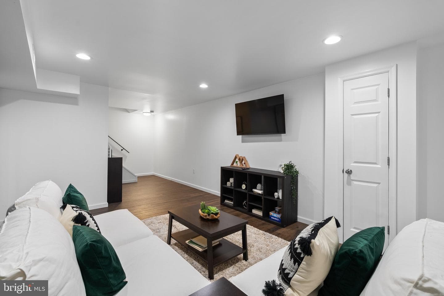 7901 Savage Guilford Road photo 23
