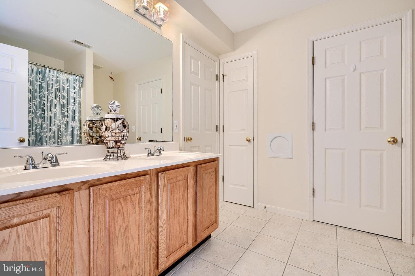 8313 Governor Kent Terrace photo 46