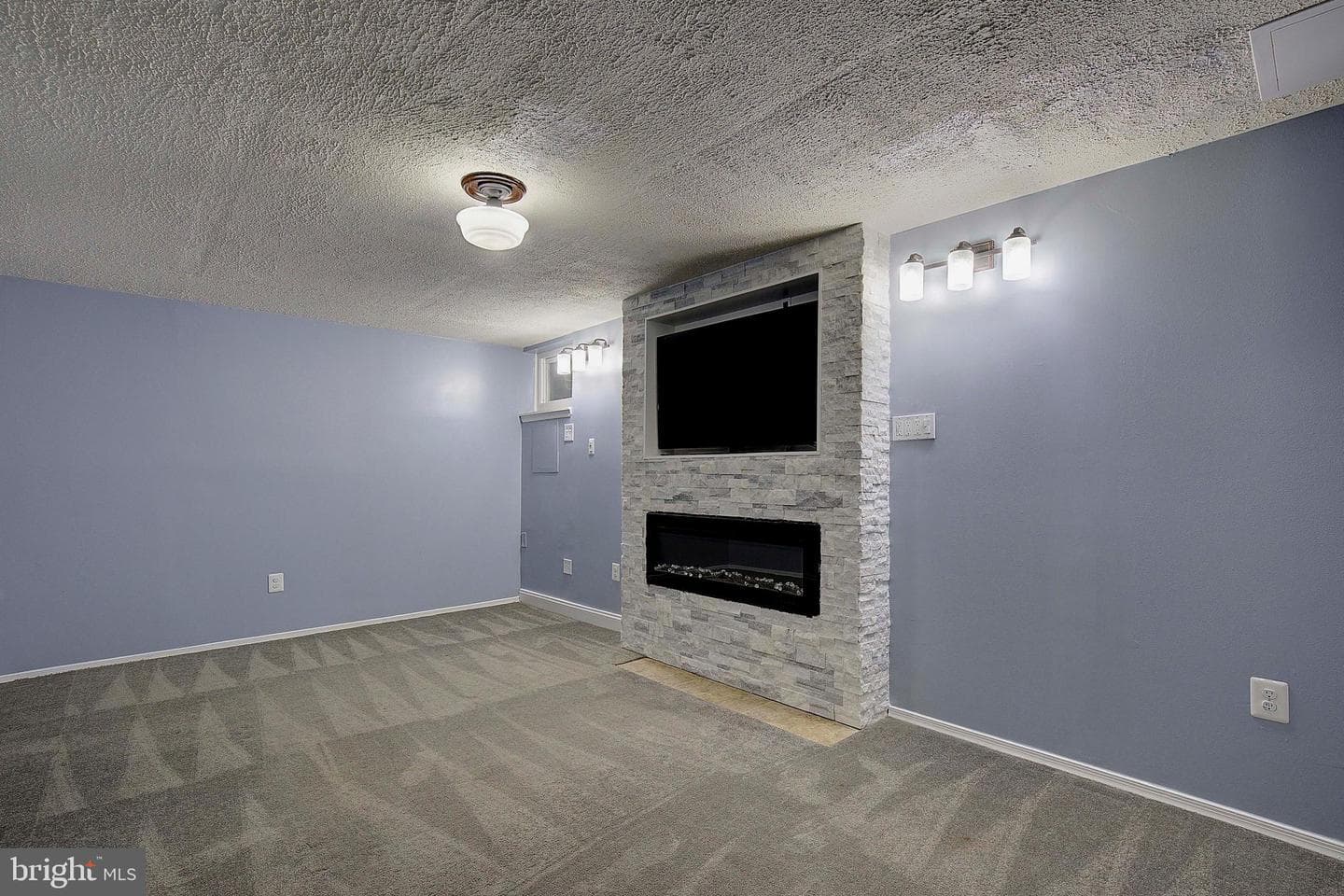 7520 Rain Flower Way photo 32