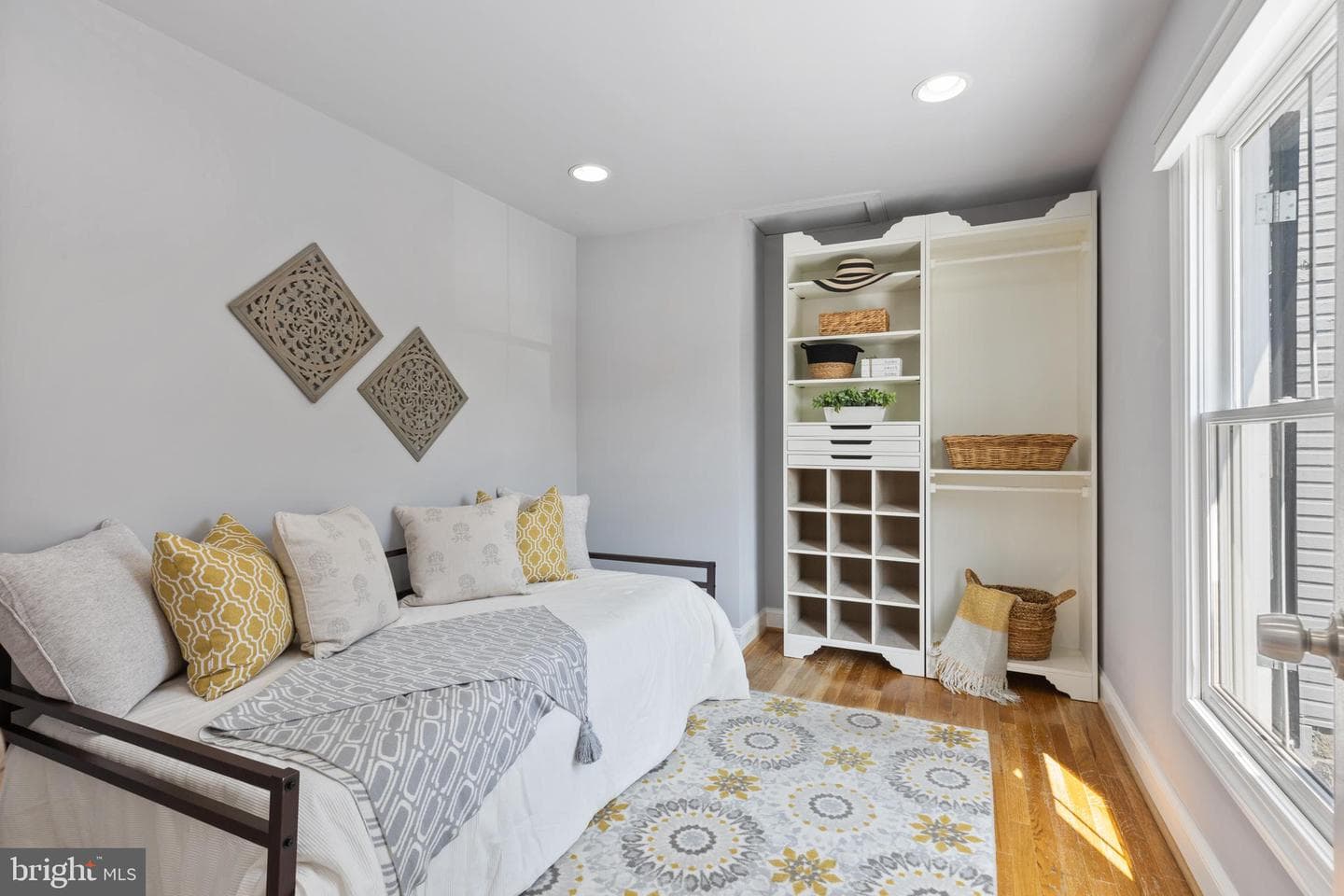 8386 Court Avenue photo 24