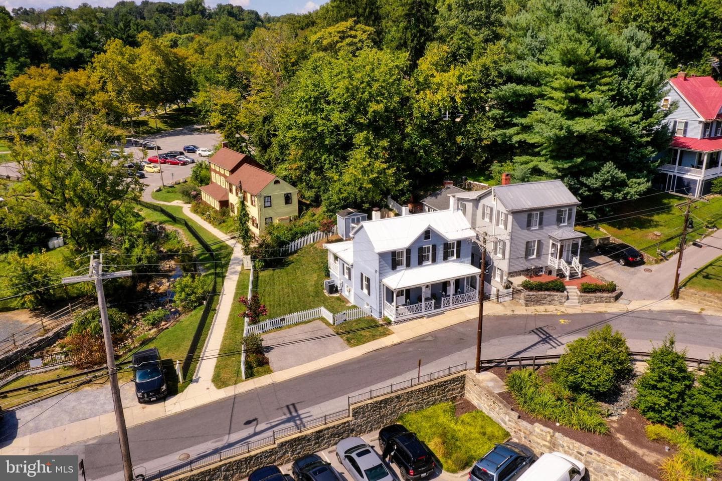 8386 Court Avenue photo 40