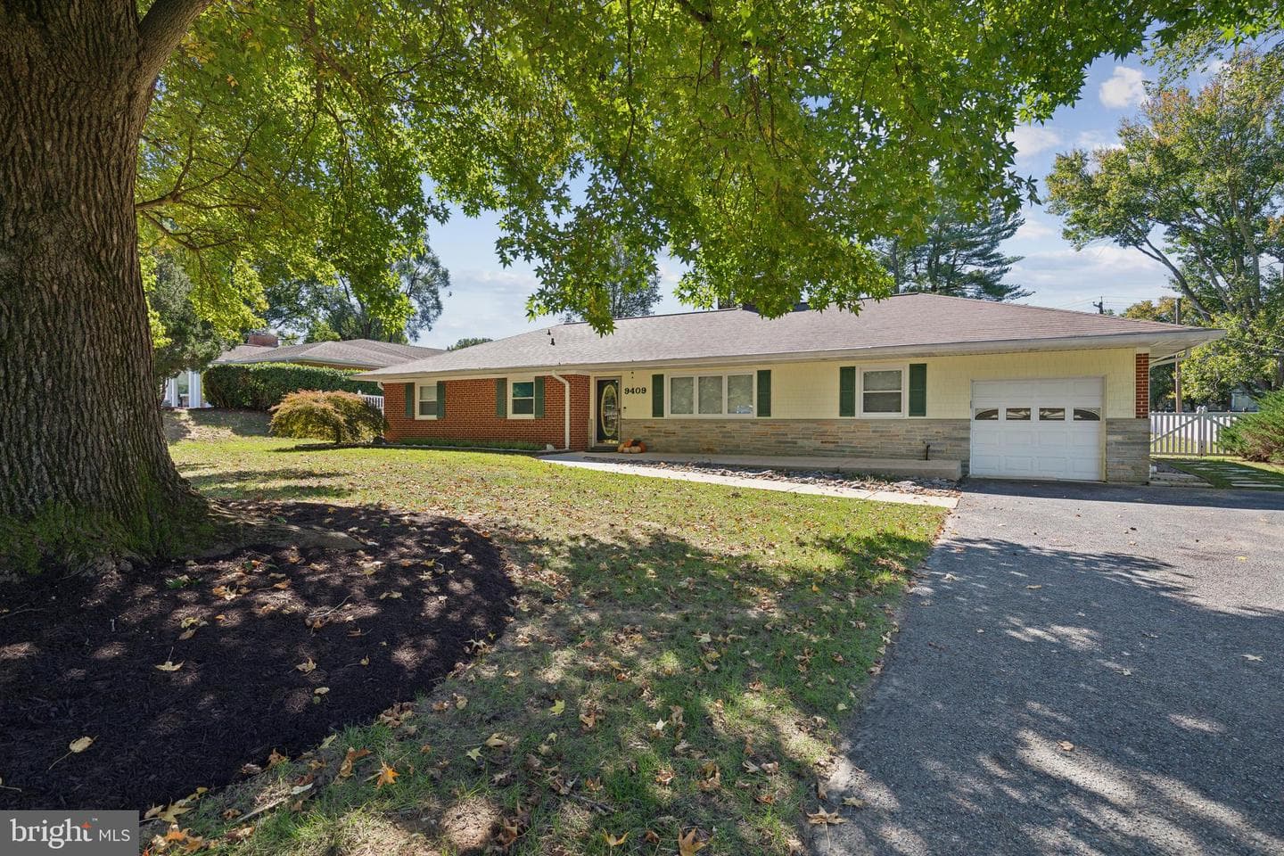 9409 Diamondback Drive photo 3
