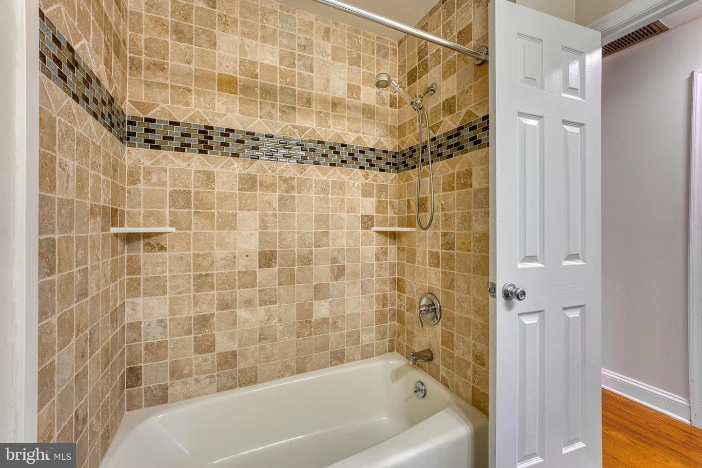 4614 Doncaster Drive photo 22