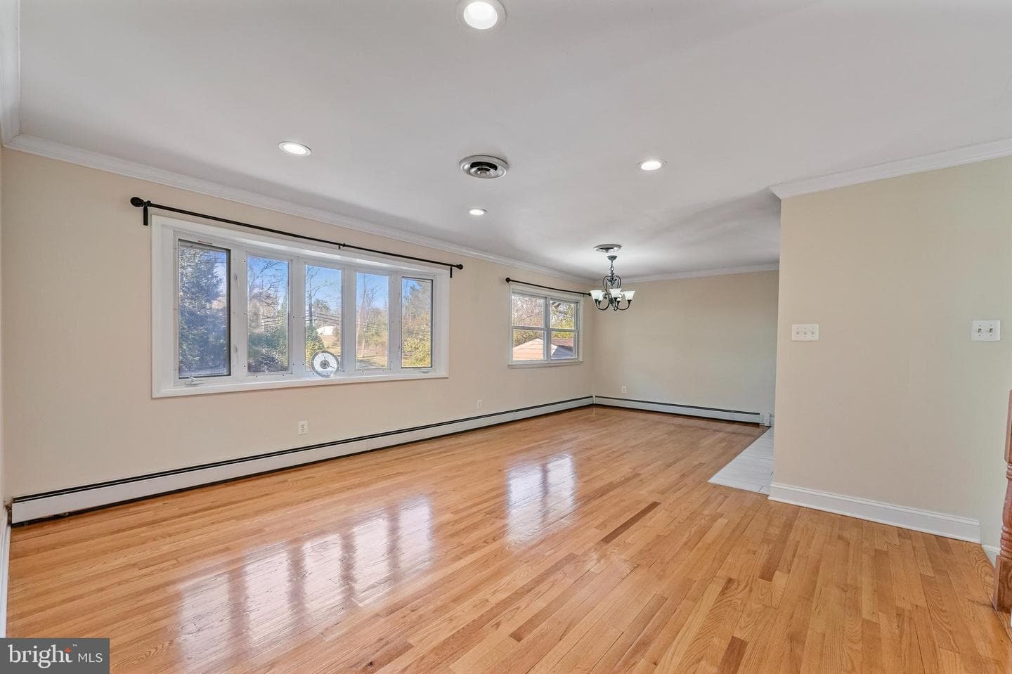 4614 Doncaster Drive photo 6