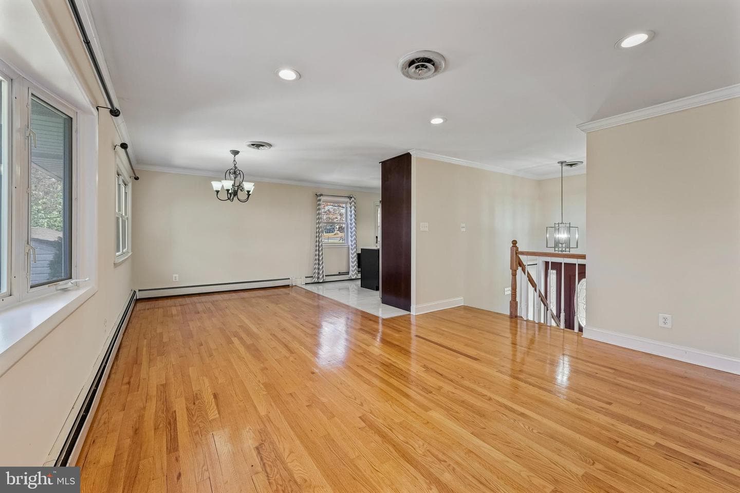 4614 Doncaster Drive photo 8