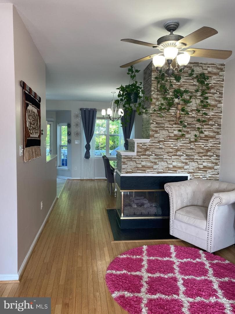 5752 Goldfinch Court photo 17