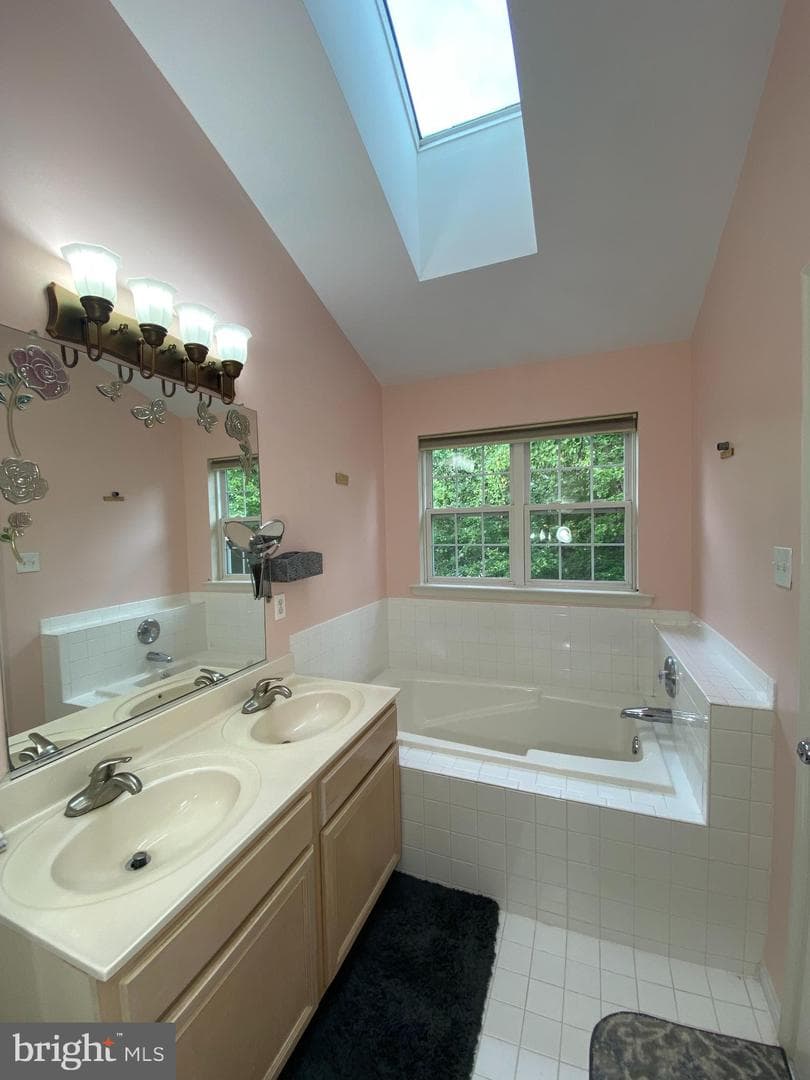 5752 Goldfinch Court photo 27