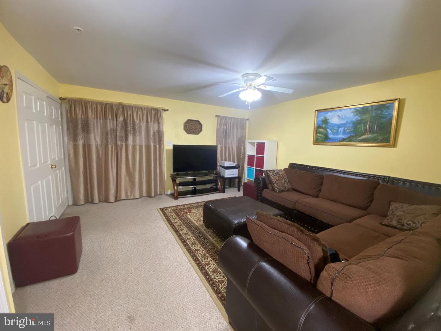 5752 Goldfinch Court photo 5