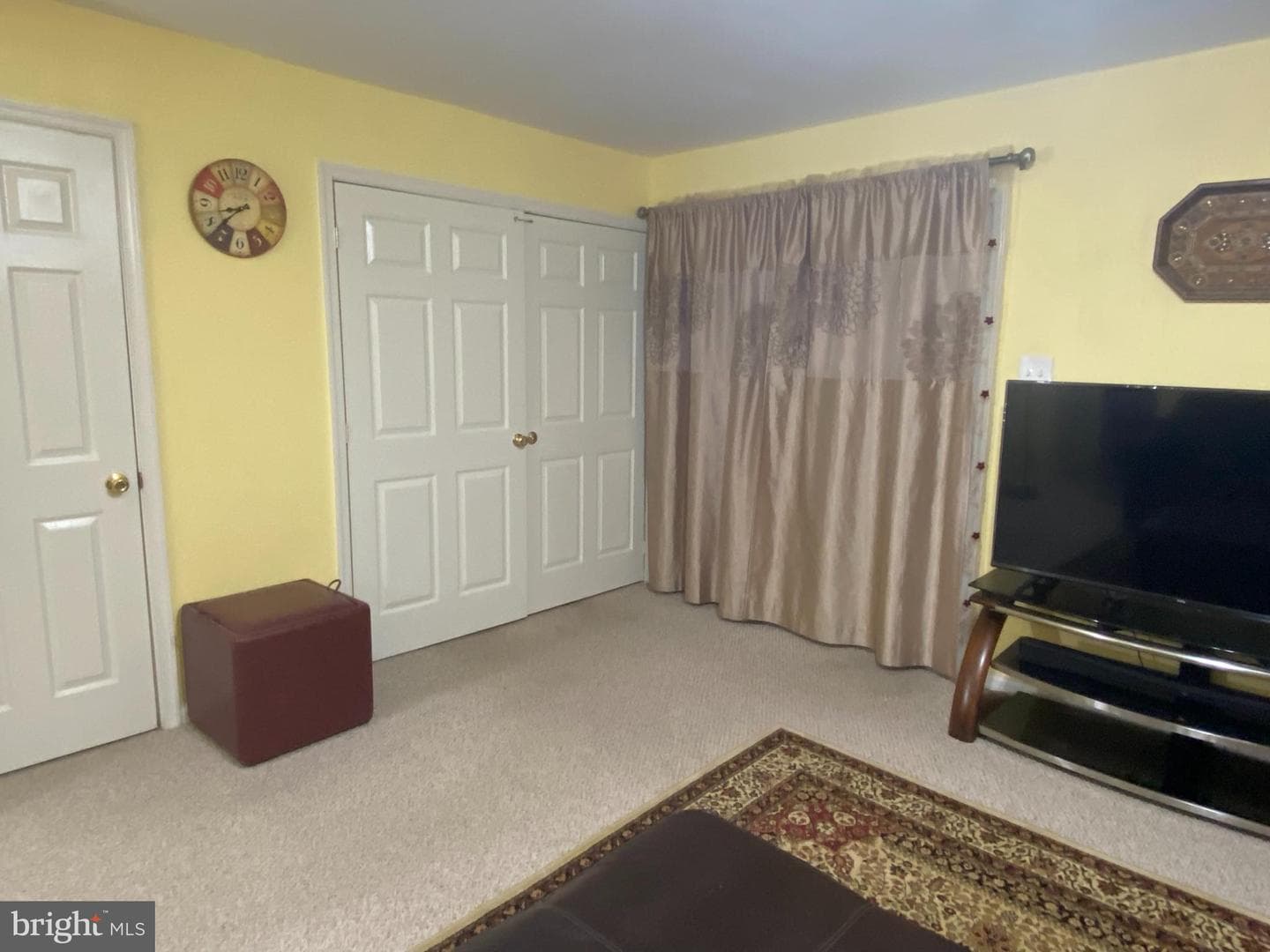5752 Goldfinch Court photo 7