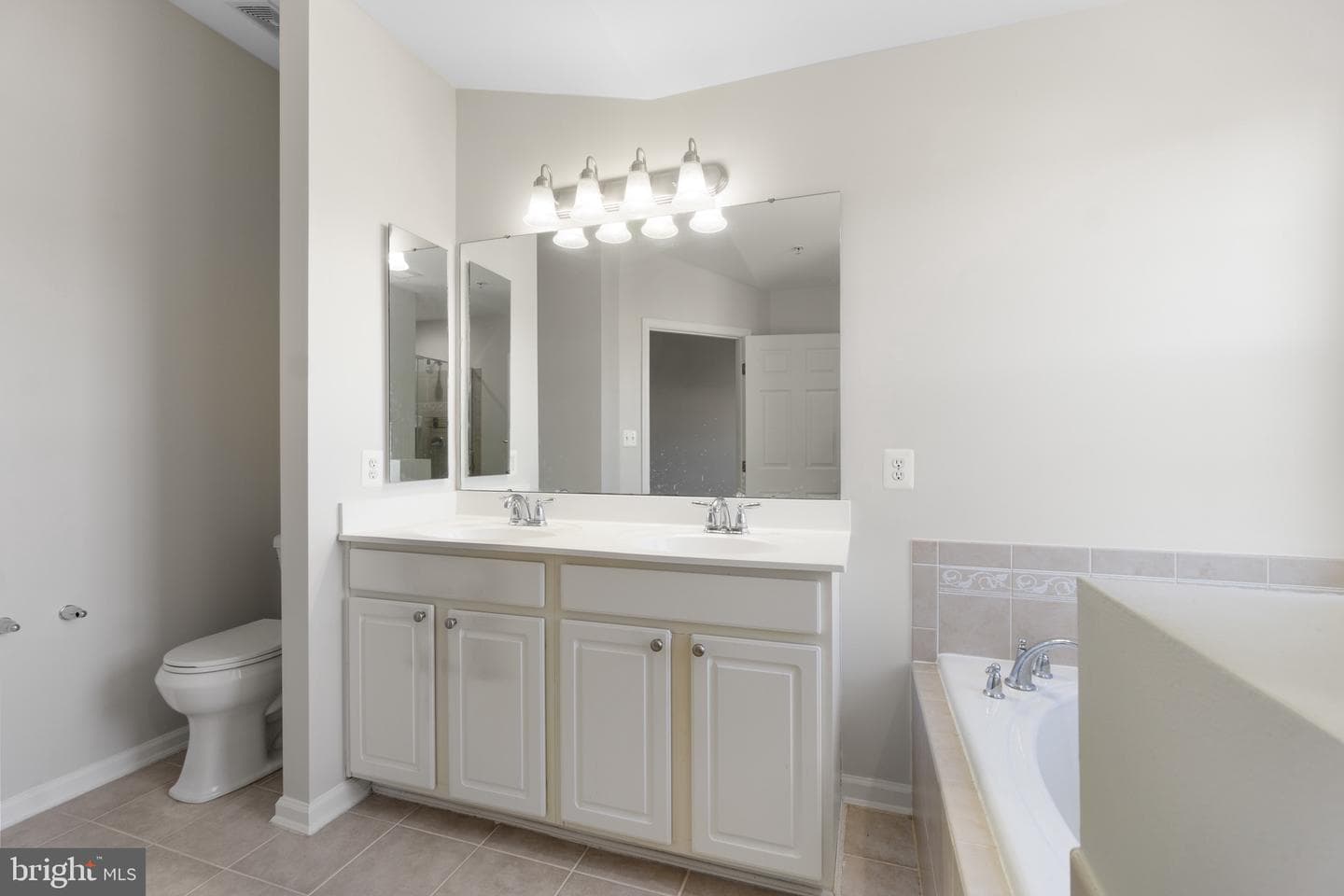 7062 Holly Springs Lane #202 photo 24