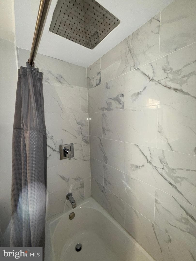 6768 Pyramid Way photo 18