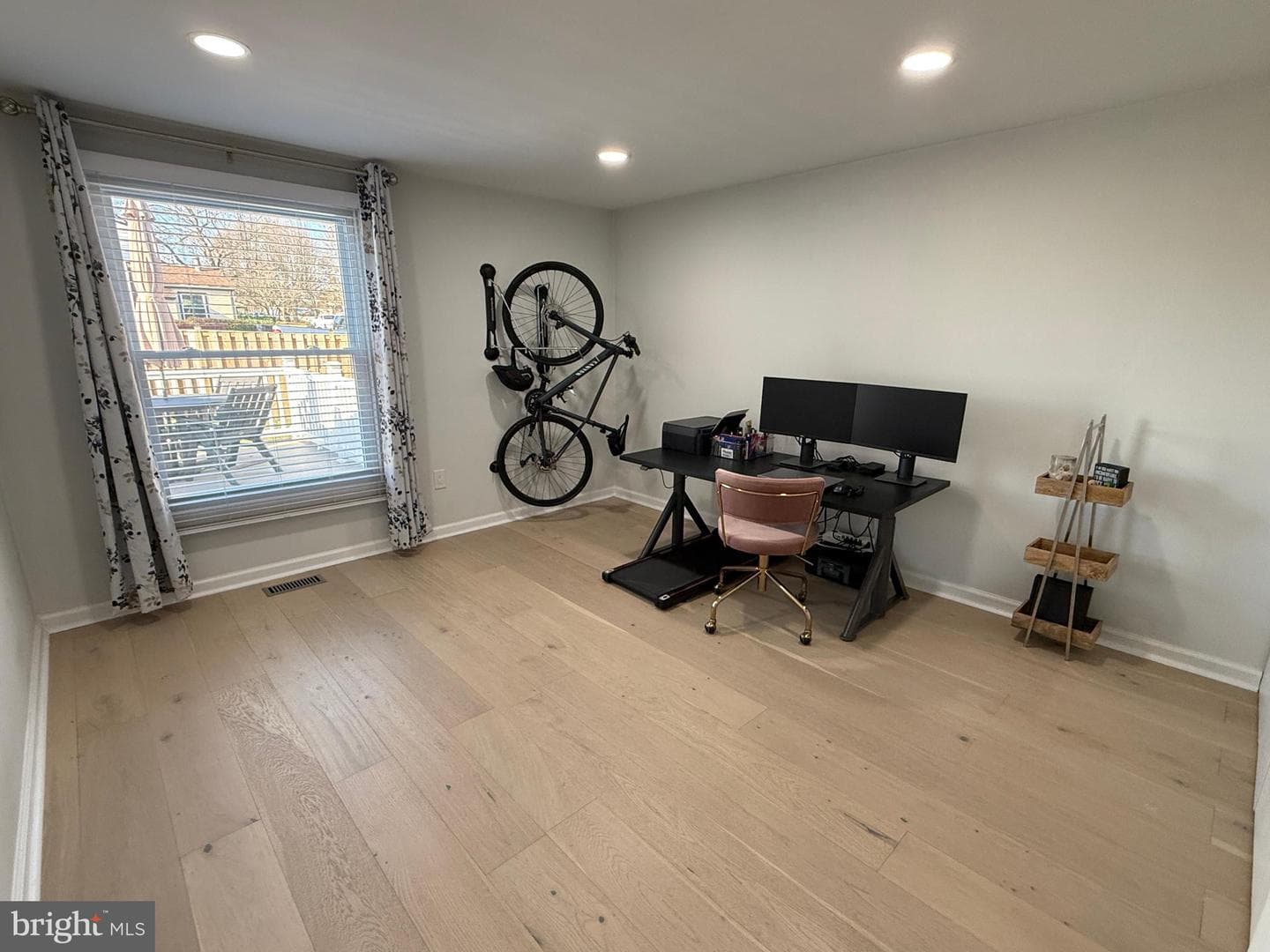 6768 Pyramid Way photo 19