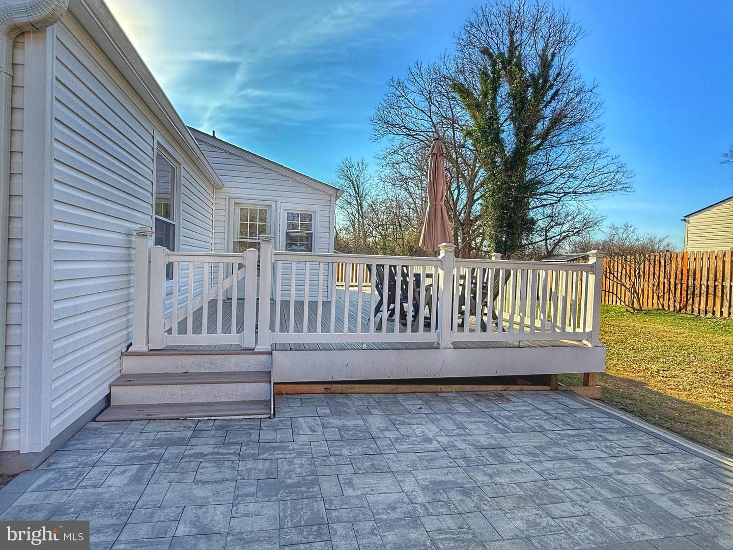 6768 Pyramid Way photo 2