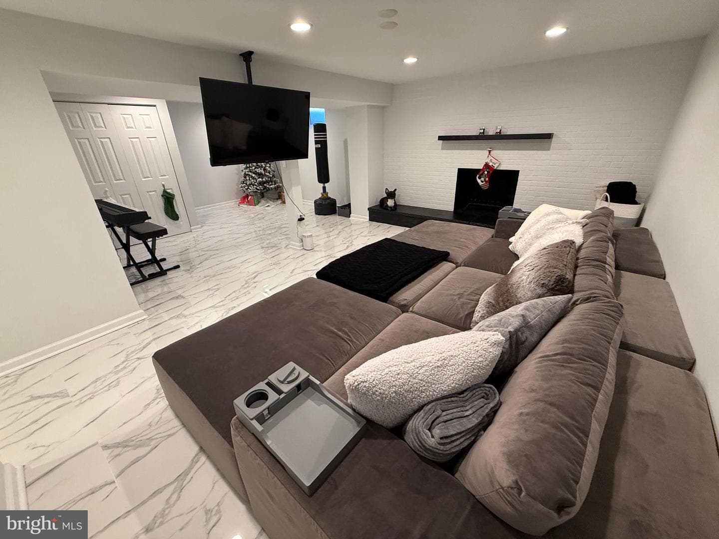 6768 Pyramid Way photo 21