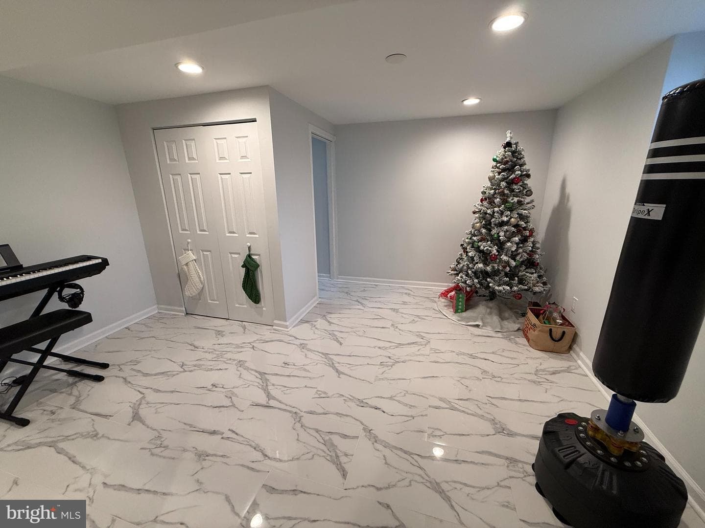 6768 Pyramid Way photo 22