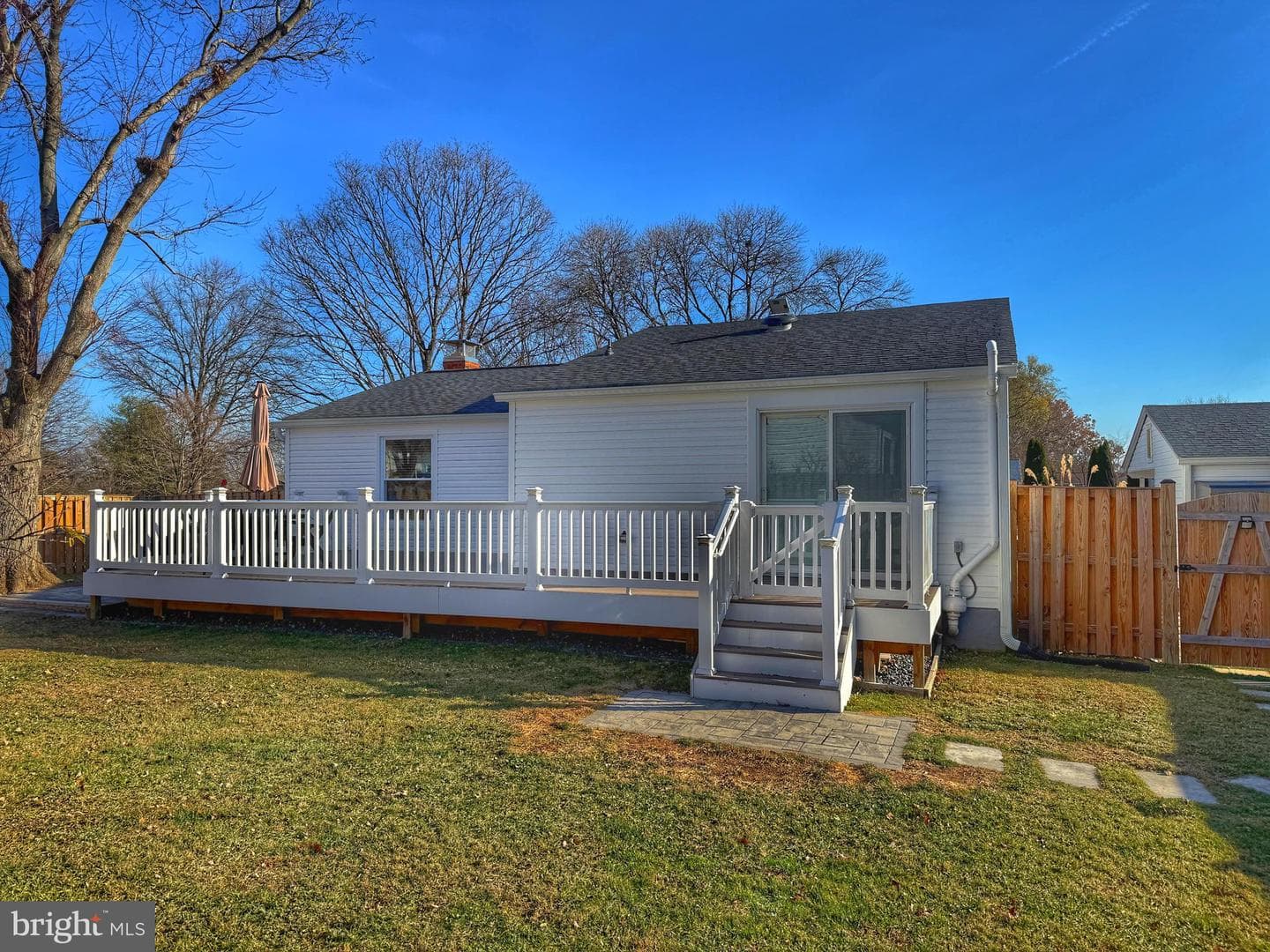 6768 Pyramid Way photo 28