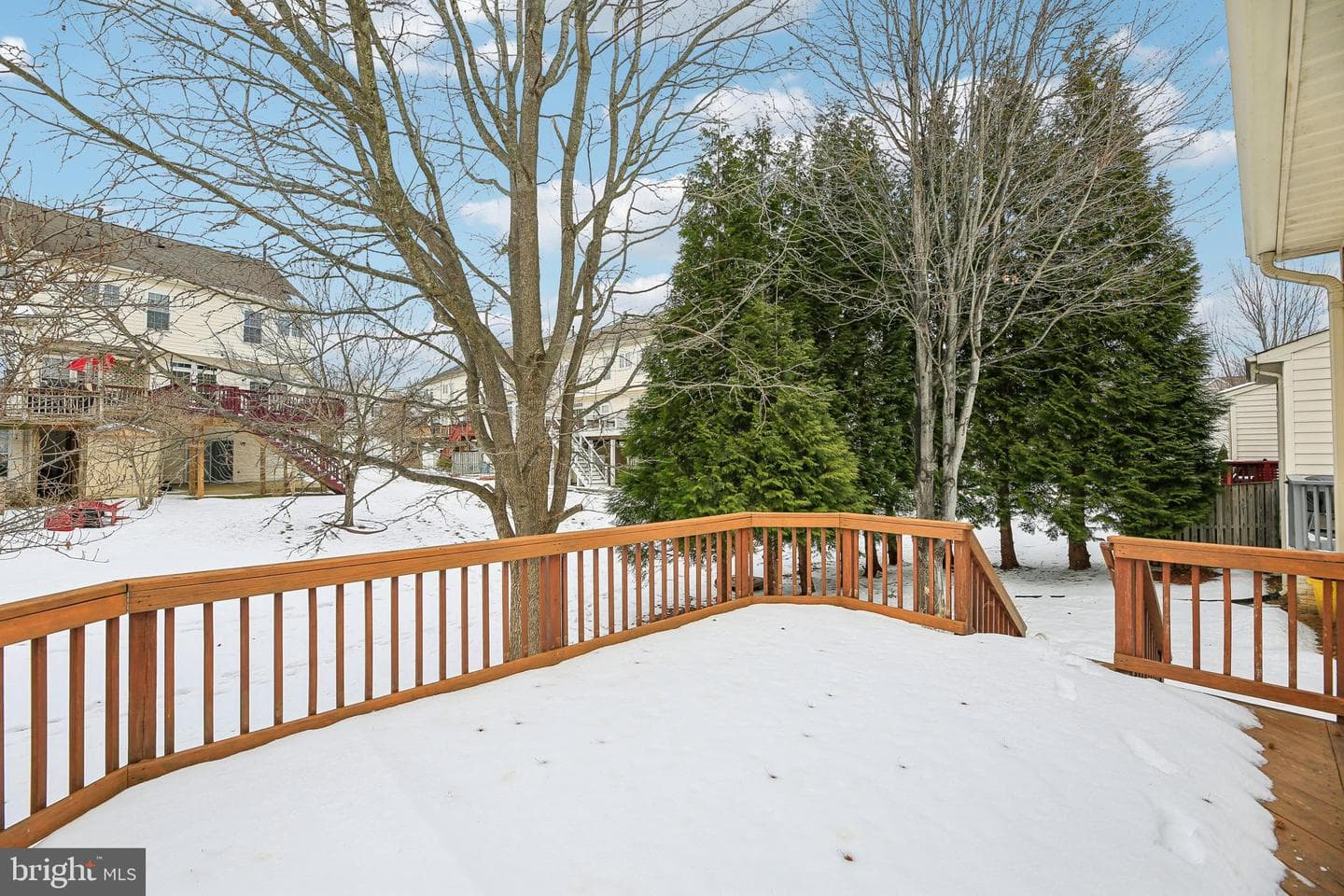 2208 Barnet Court photo 31