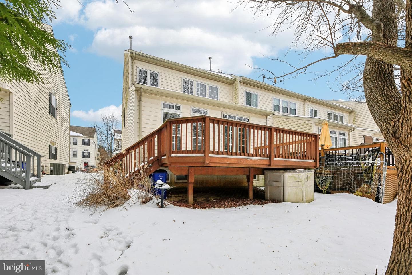2208 Barnet Court photo 36