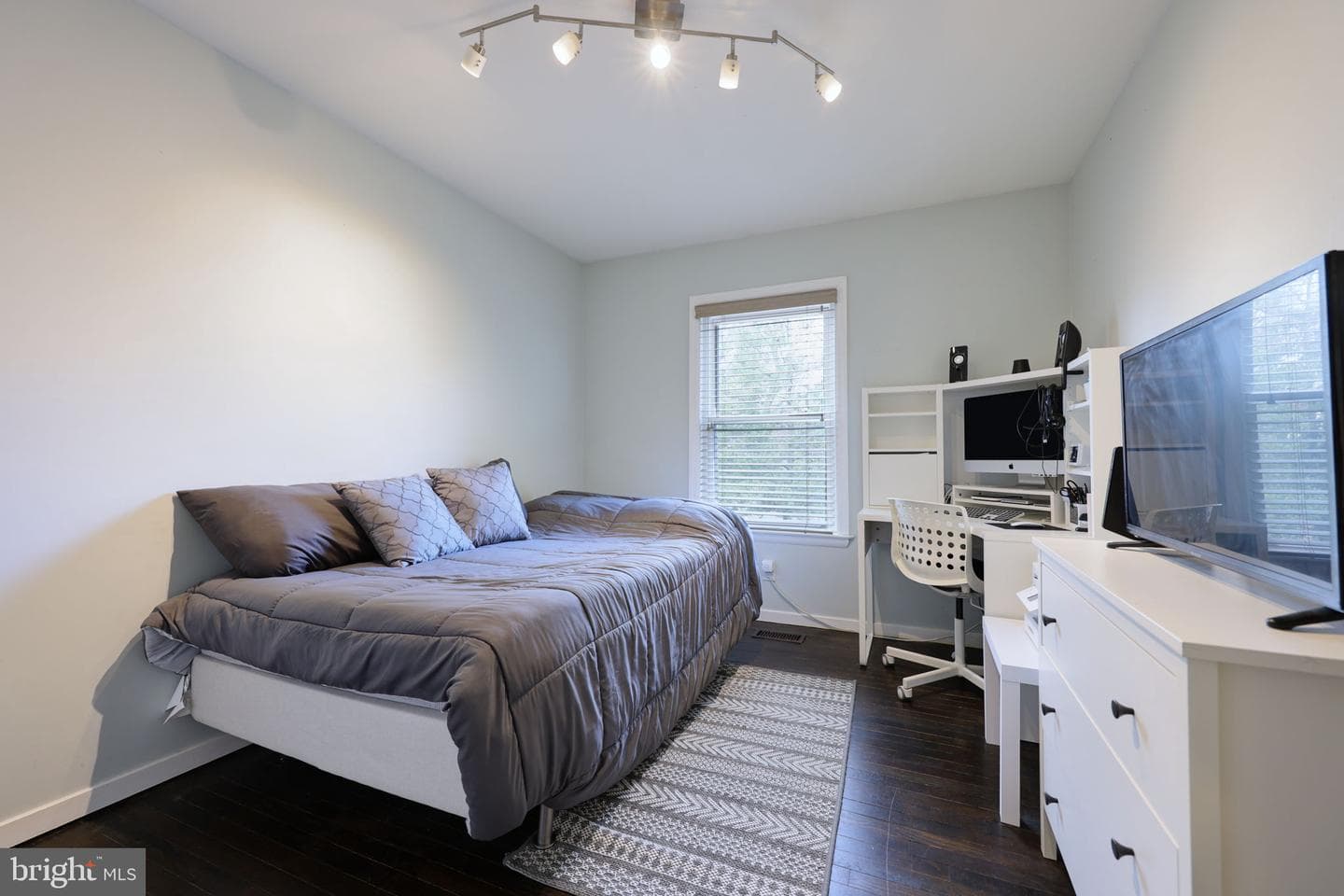 10366 May Wind Court photo 5