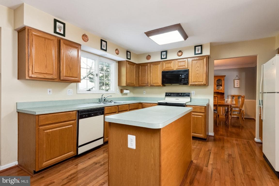 11017 Scotts Landing Road photo 10