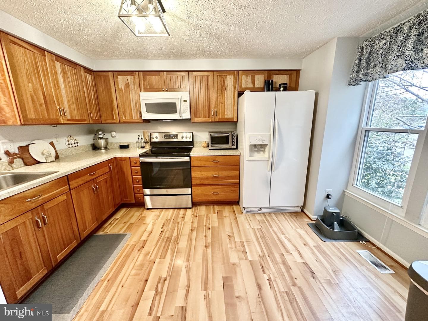 8034 Green Tree Court photo 10