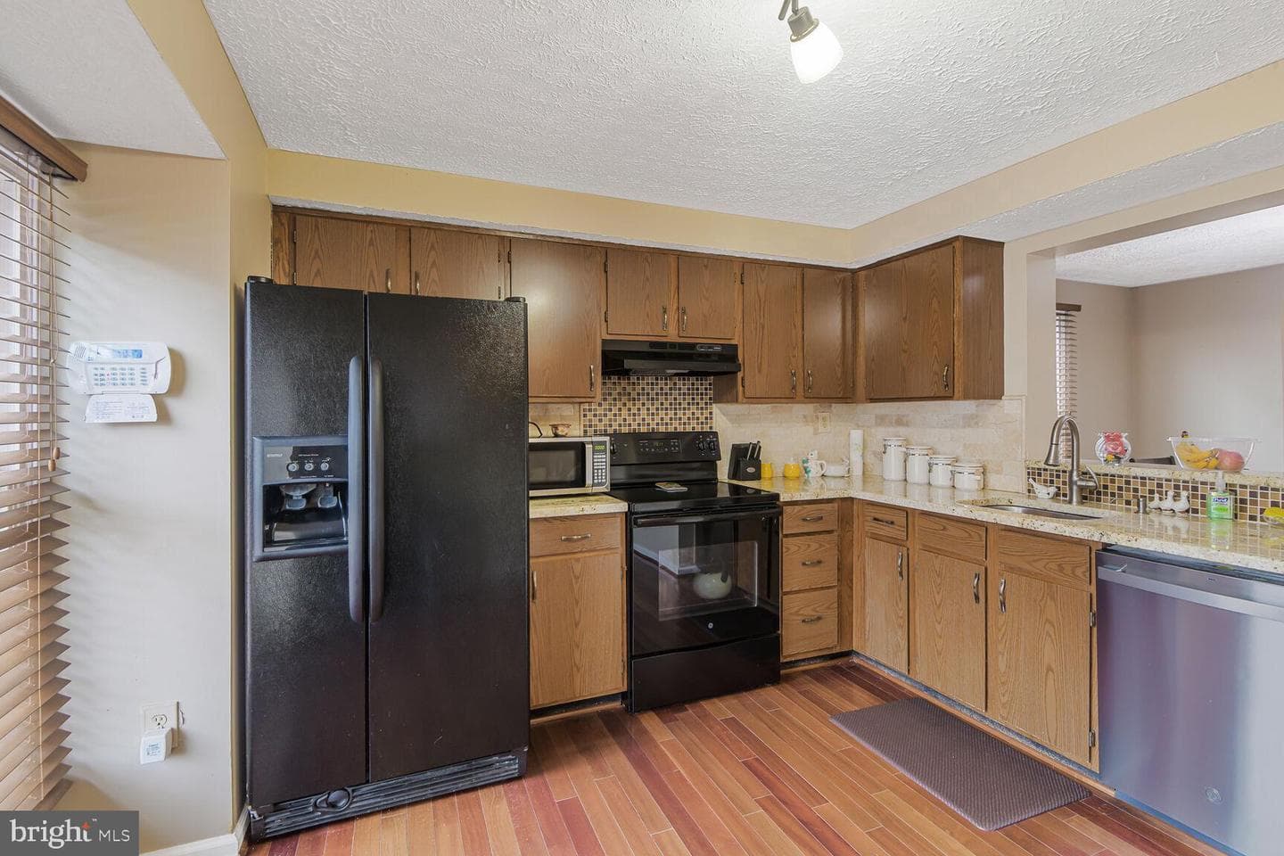 6121 Cedar Wood Drive photo 4