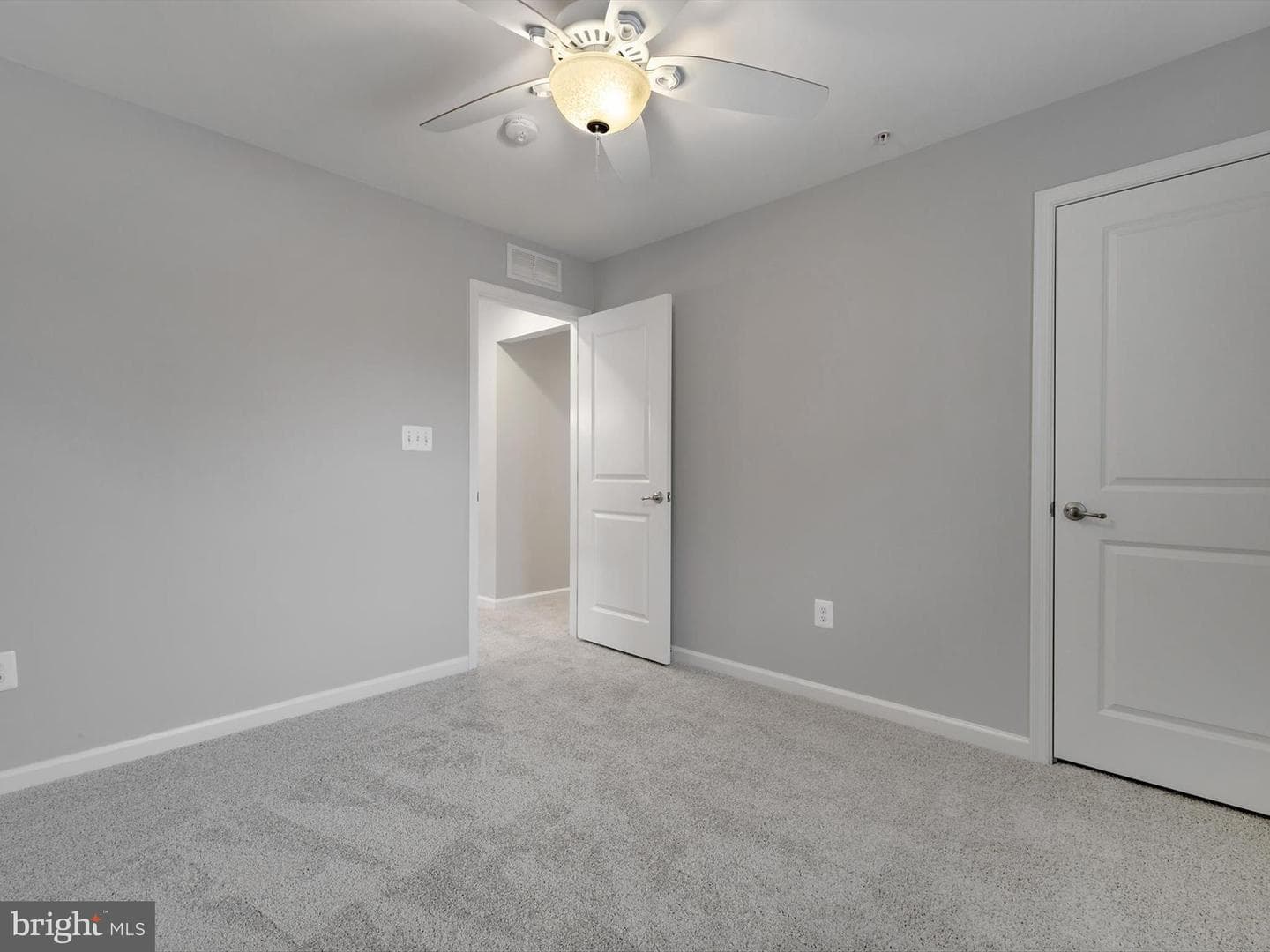 5007 Windpower Way photo 27