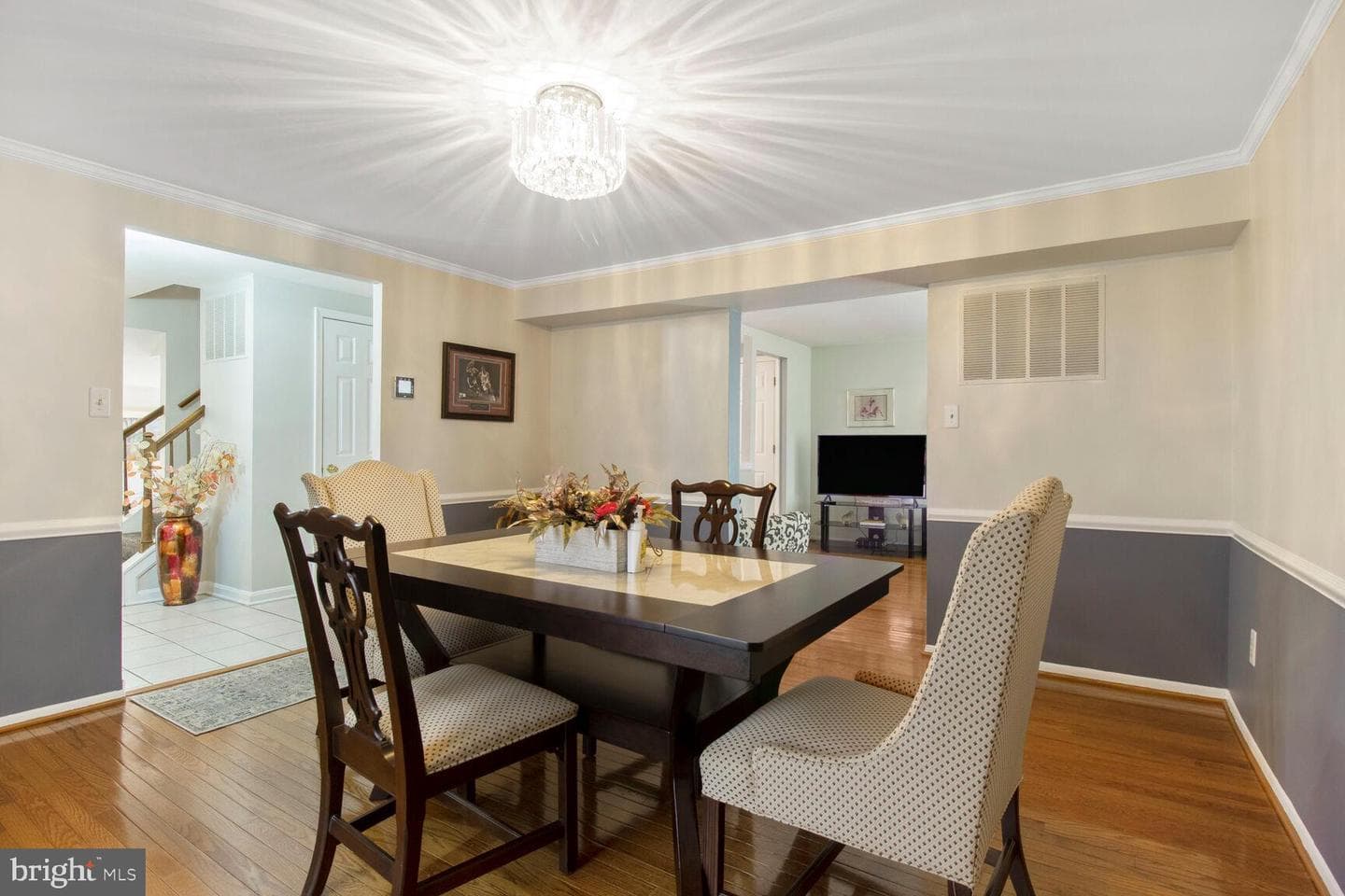 10383 Launcelot Lane photo 4