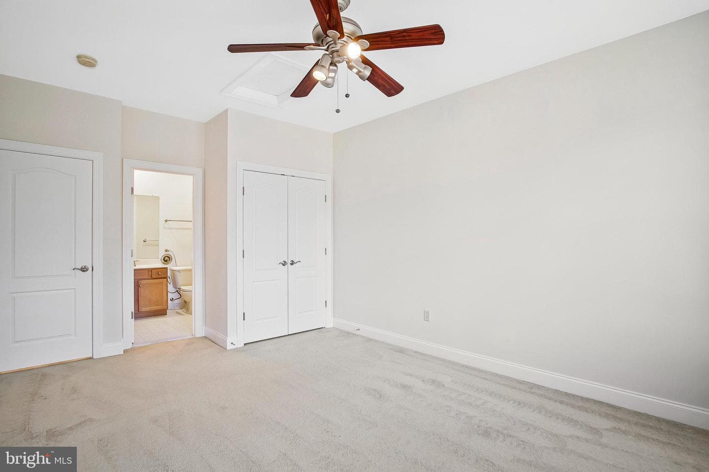 10502 Hickory Glen Drive photo 16
