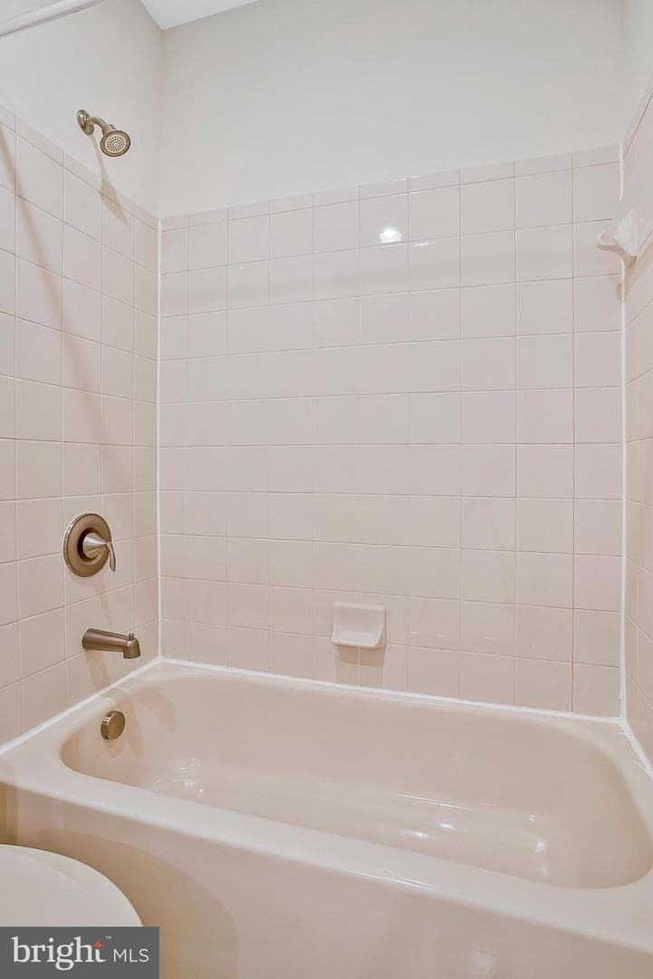 10502 Hickory Glen Drive photo 40