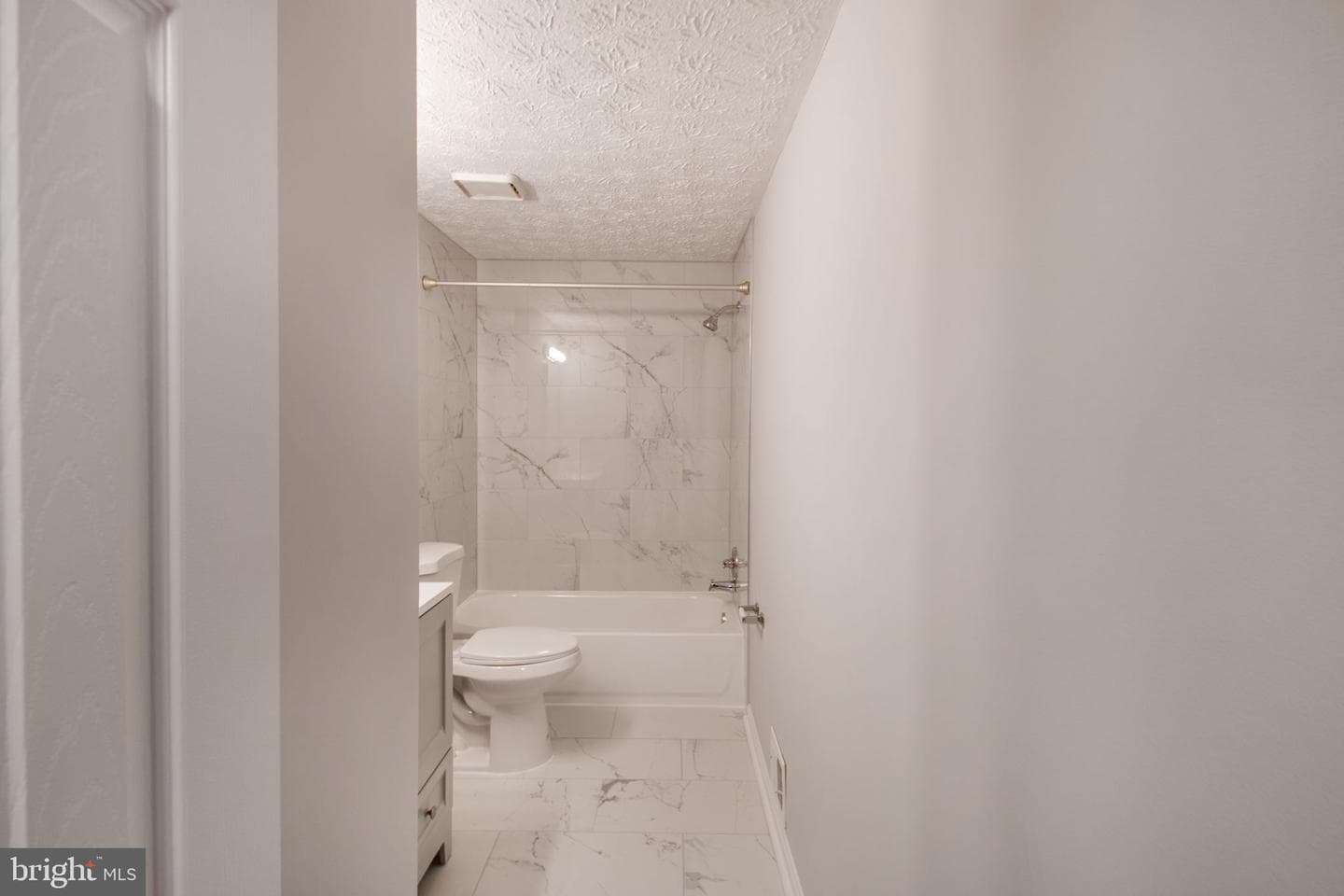 7208 Procopio Circle photo 16