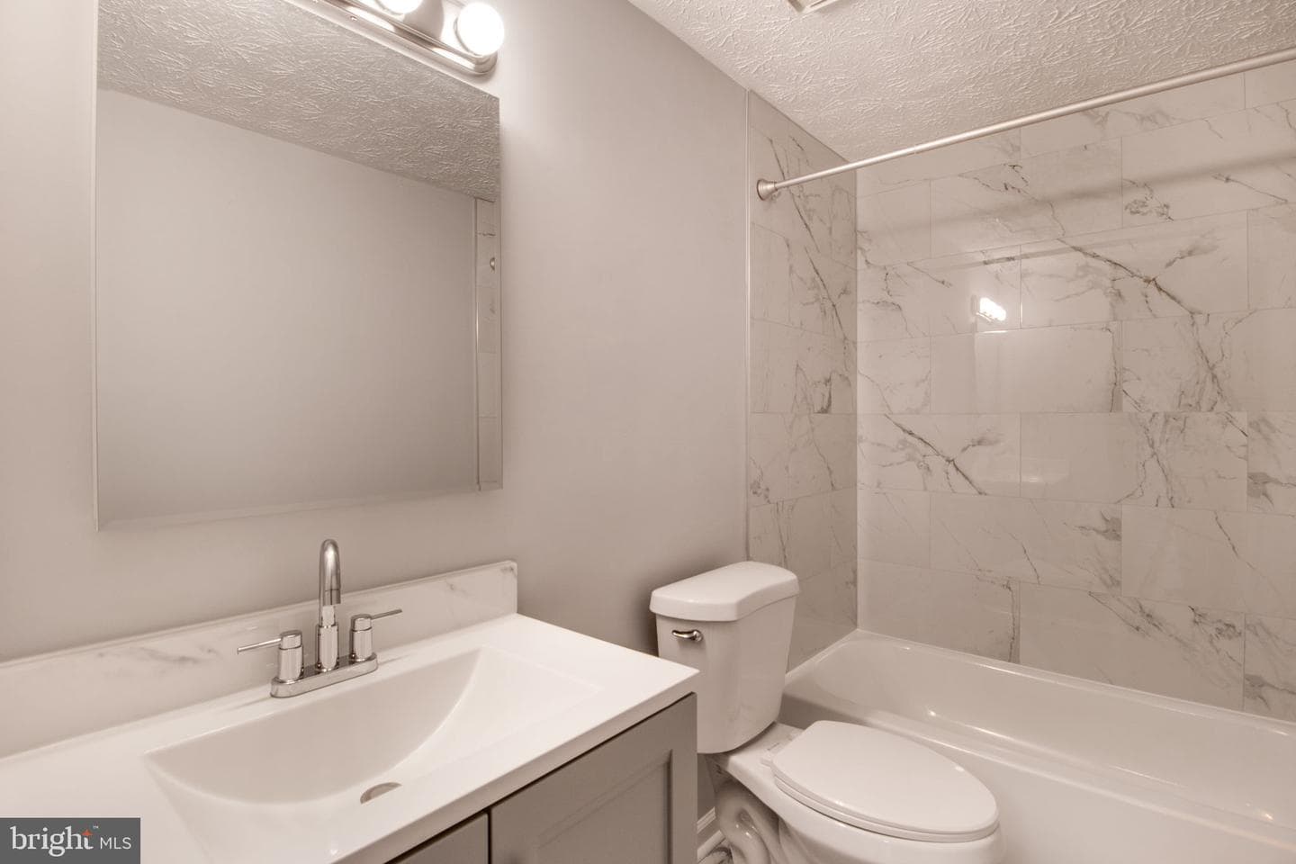 7208 Procopio Circle photo 18