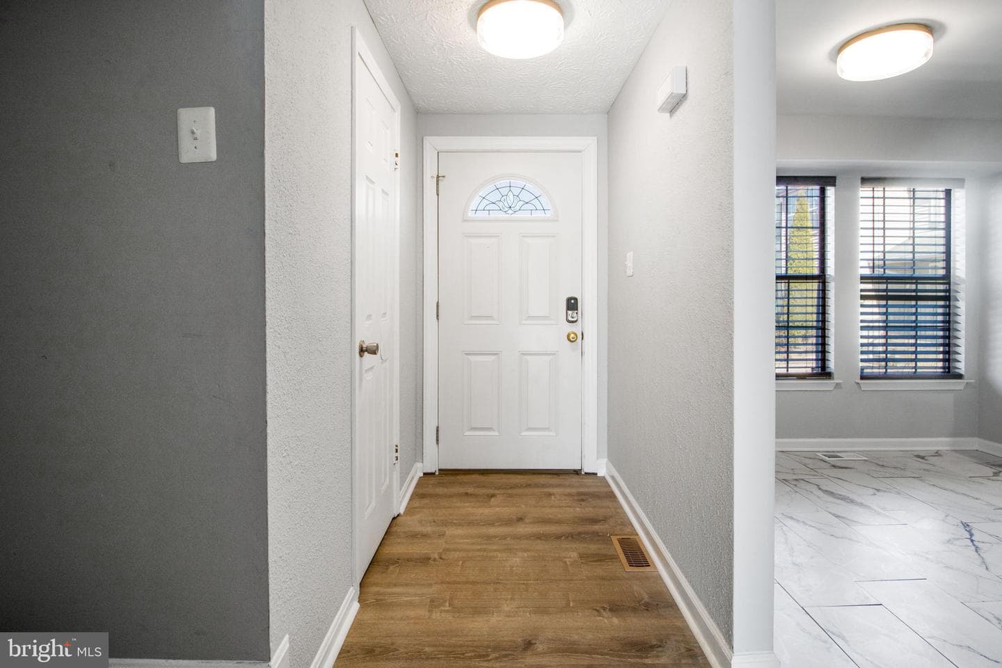 7208 Procopio Circle photo 4