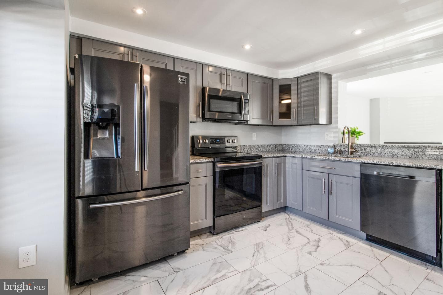 7208 Procopio Circle photo 6