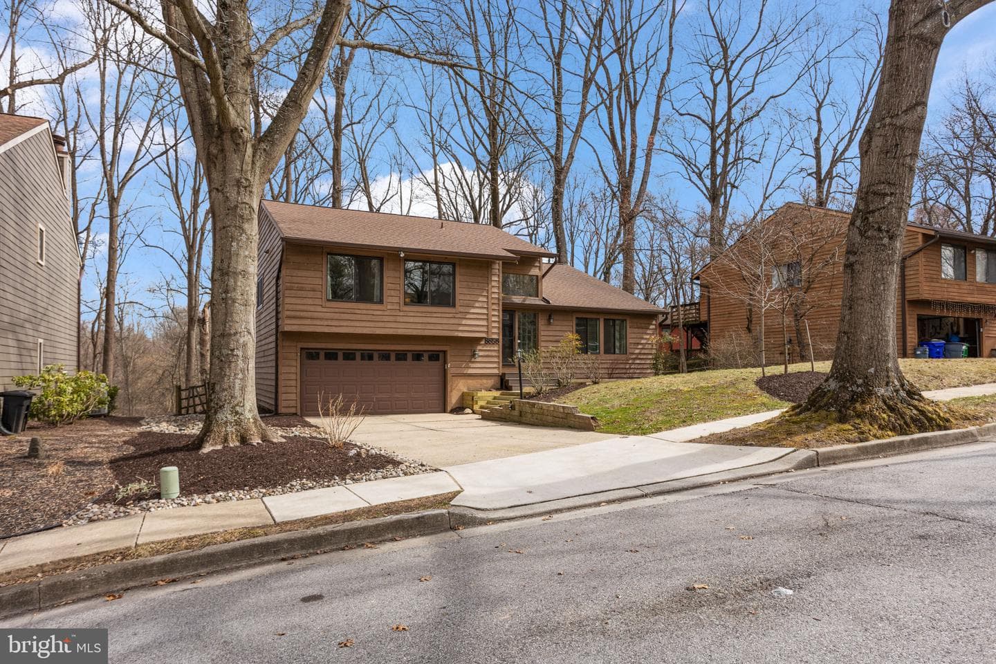 8858 Blue Sea Drive photo 2