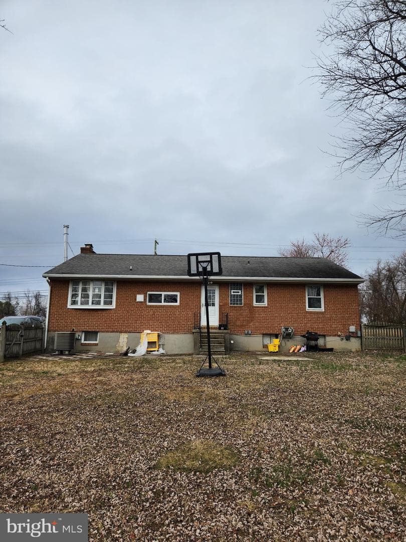 8905 Old Frederick Road photo 20